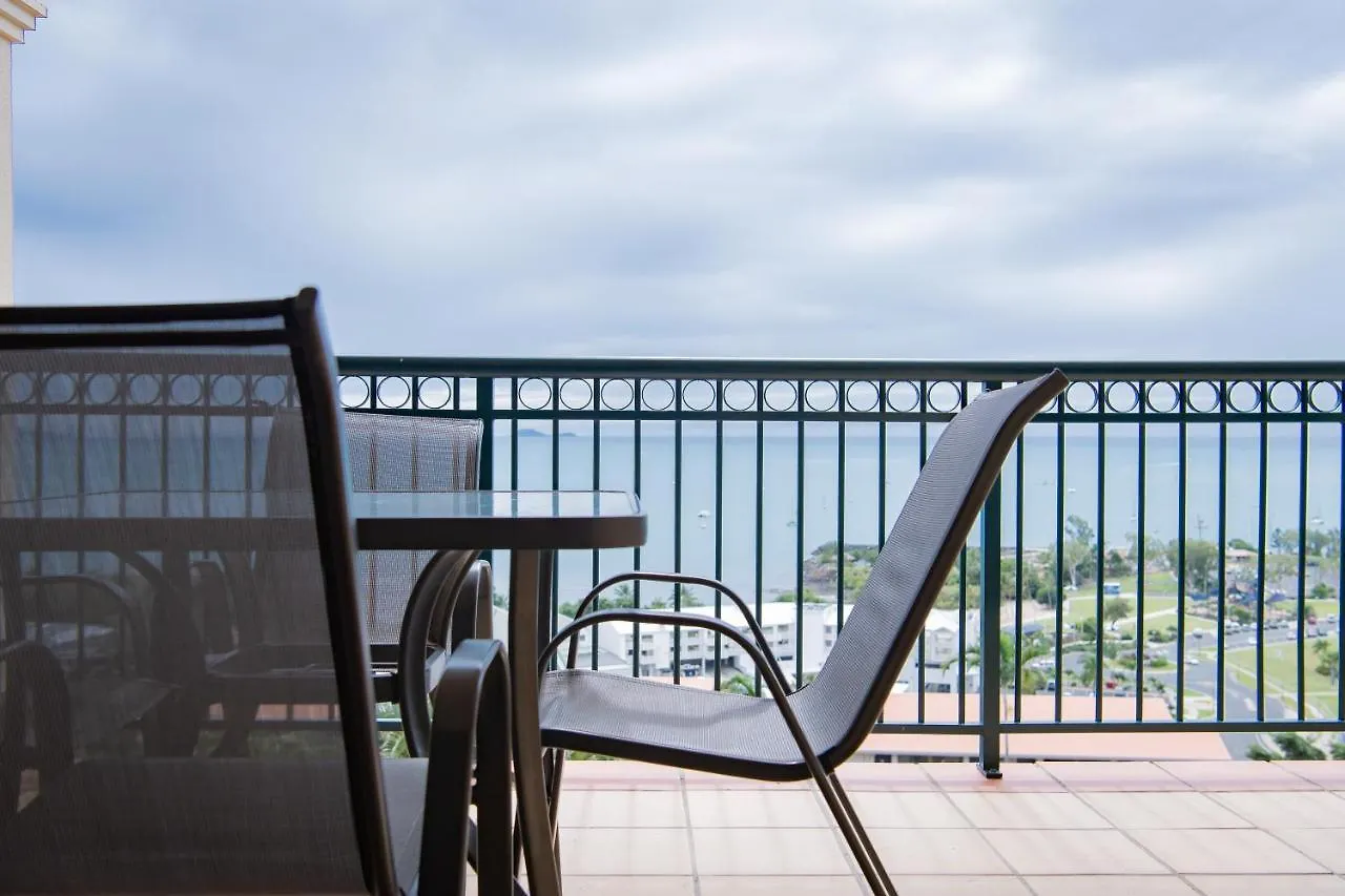Ferienwohnung Magnificence At Airlie Airlie Beach